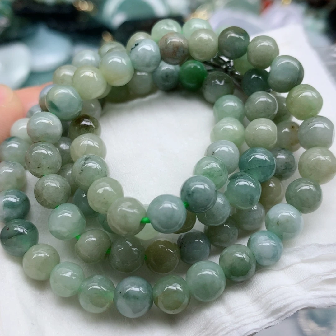 翡翠颈饰未镶嵌手串