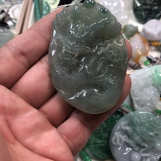 翡翠未镶嵌吊坠(不含链)翡翠龙