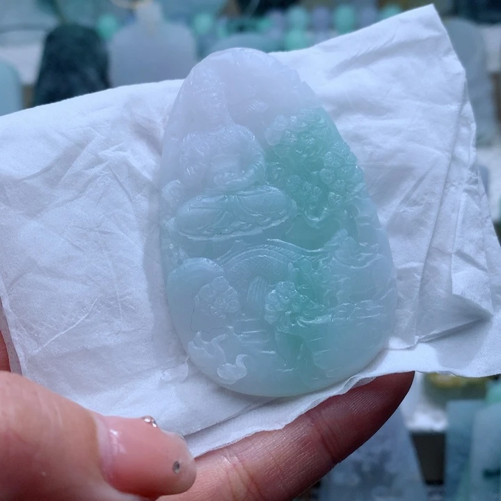 定制翡翠未镶嵌山水观音