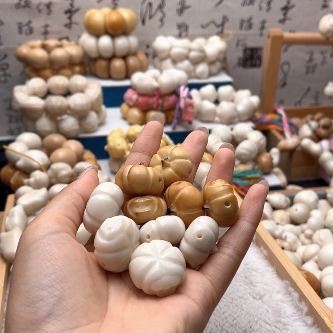 菩提根/象牙果把件绿*