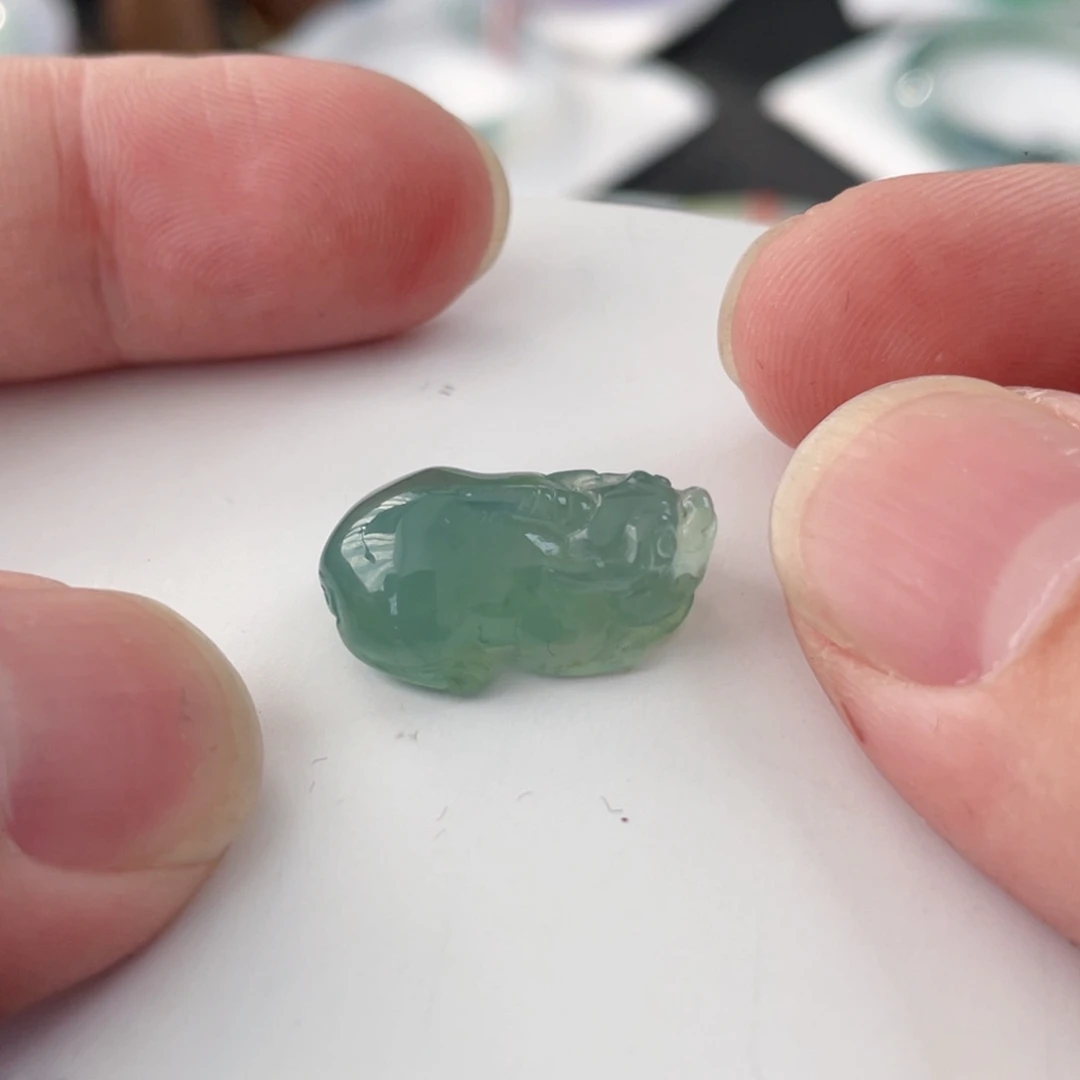 翡翠颈饰未镶嵌我***?吊坠