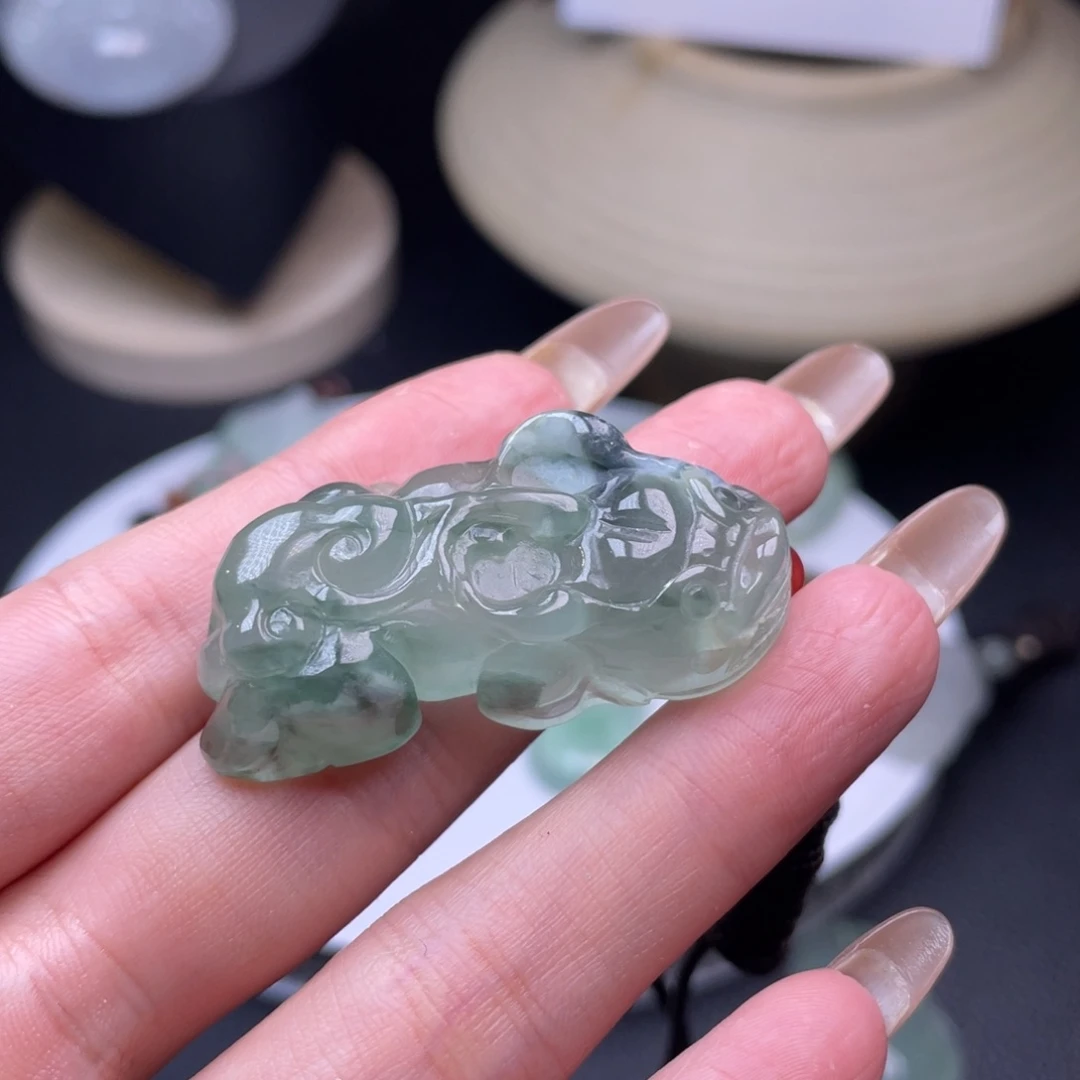 颈饰未镶嵌翡翠吊坠