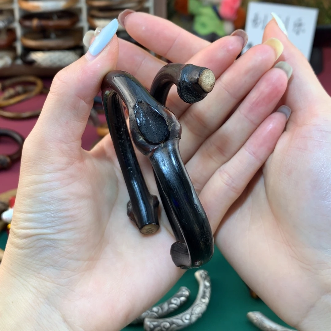 木质非金属双圈黑如意