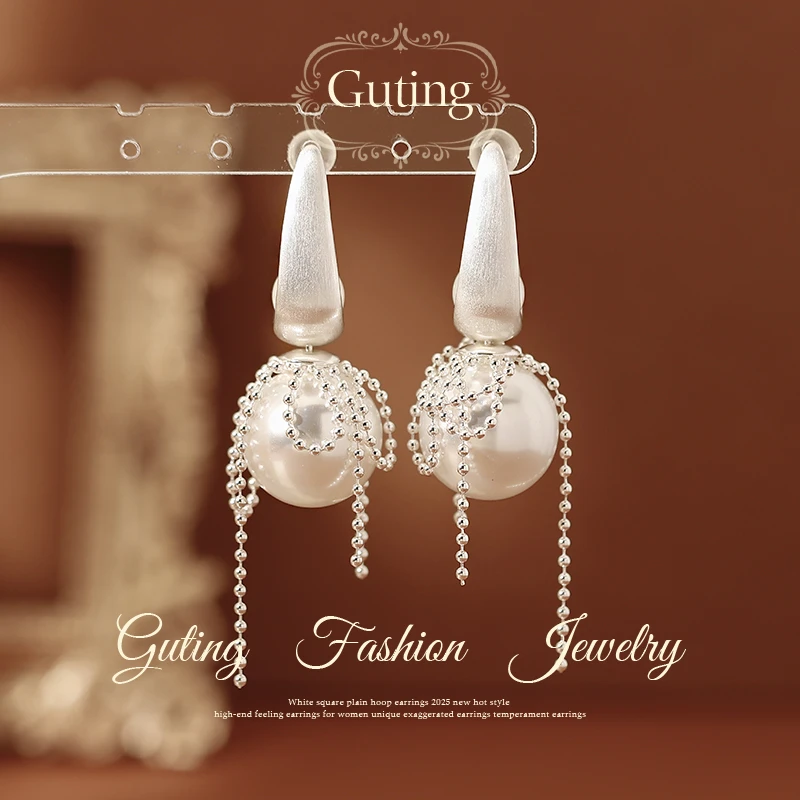 铜合金耳饰 22553银色拉丝珠珠蝴蝶结耳环女秋冬耳饰轻奢高级耳钉