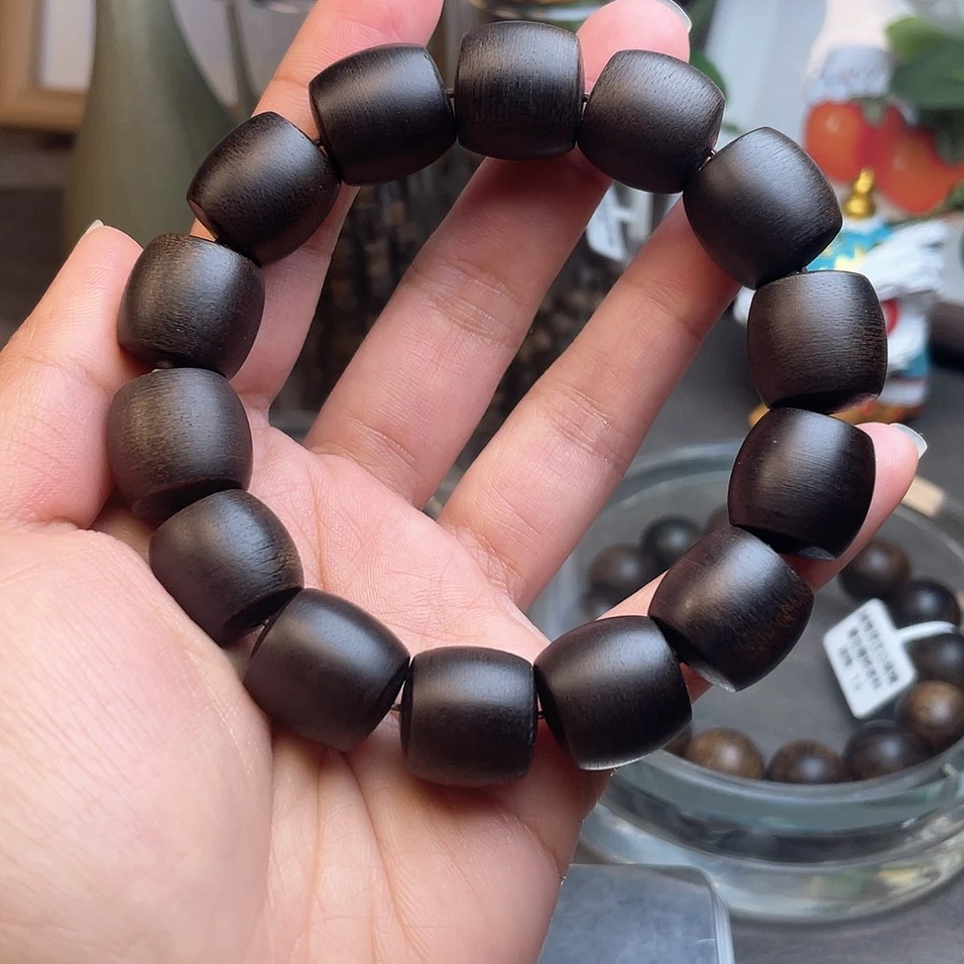 沉香手串用****1富森红土老料雷击留疤1.6