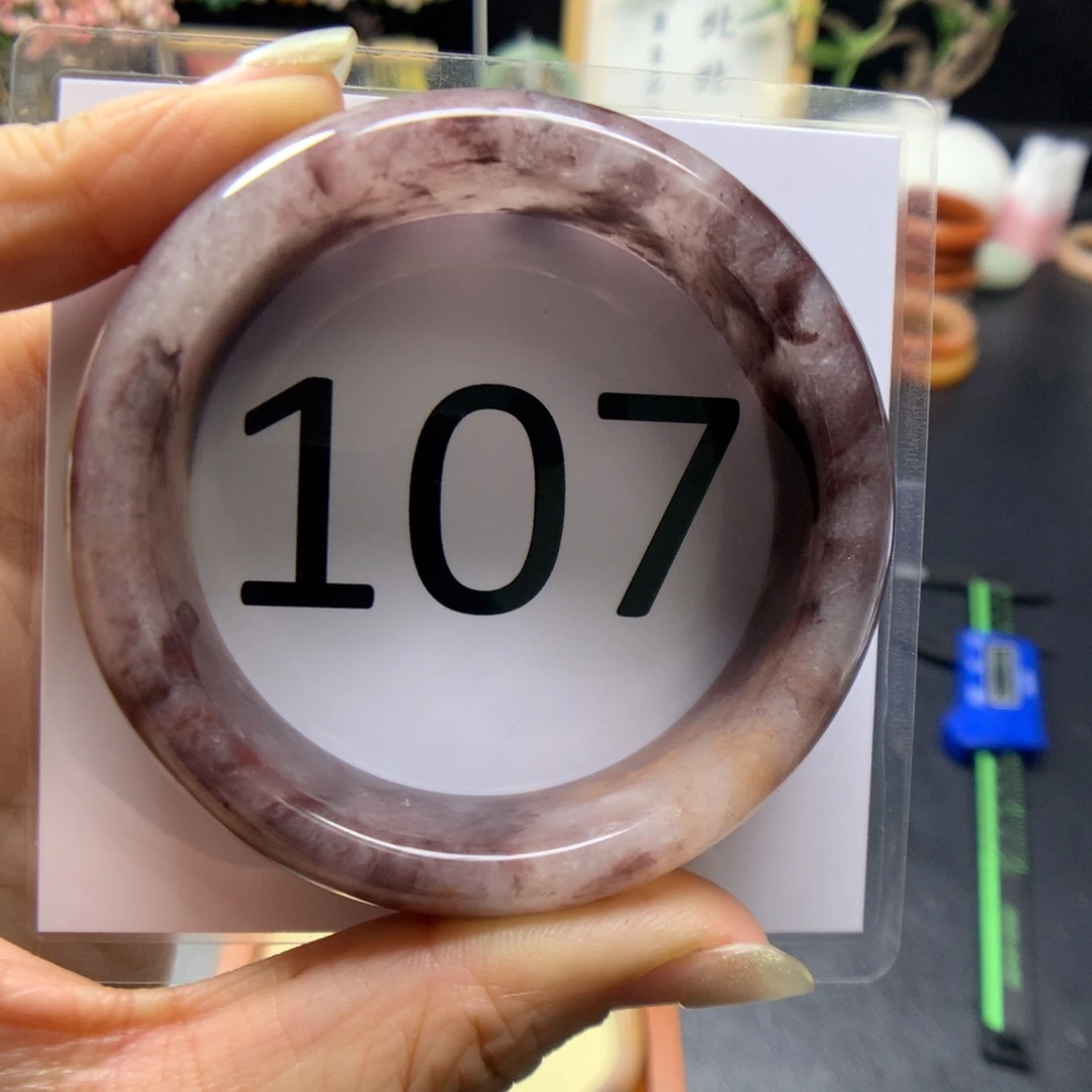 石英质玉手镯未镶嵌姒*?