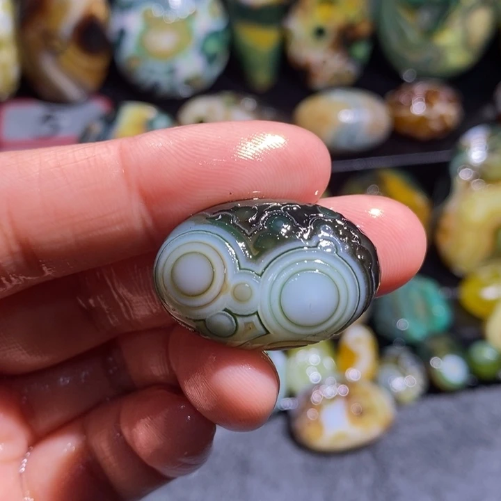 玛瑙/玉髓珠宝奇石未镶嵌