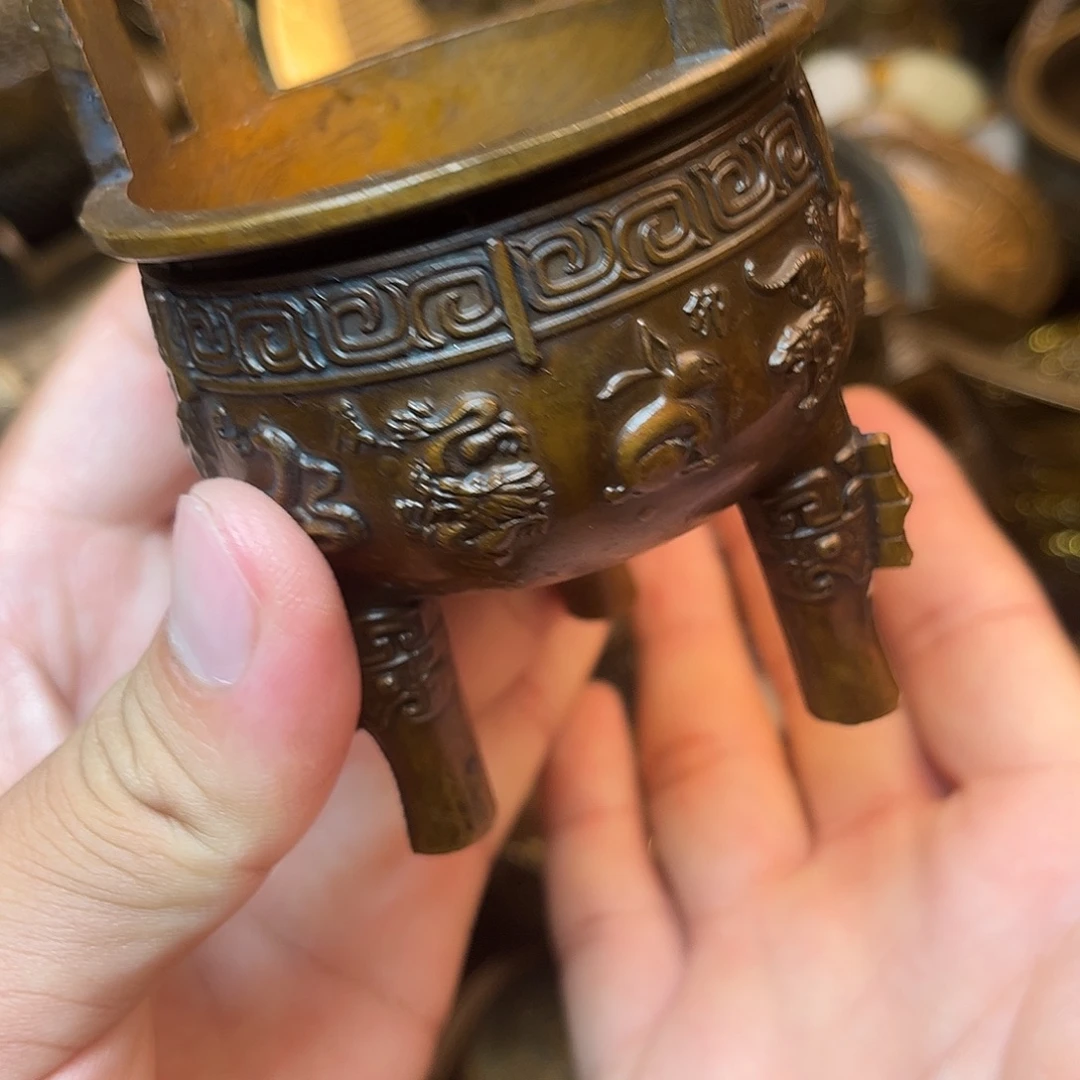 精美铜器工艺品等