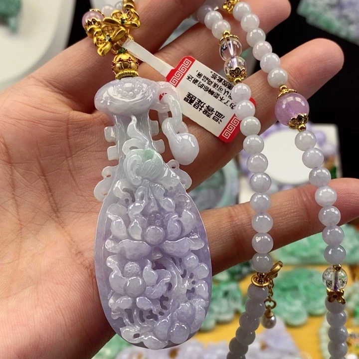 翡翠颈饰未镶嵌翡翠吊坠