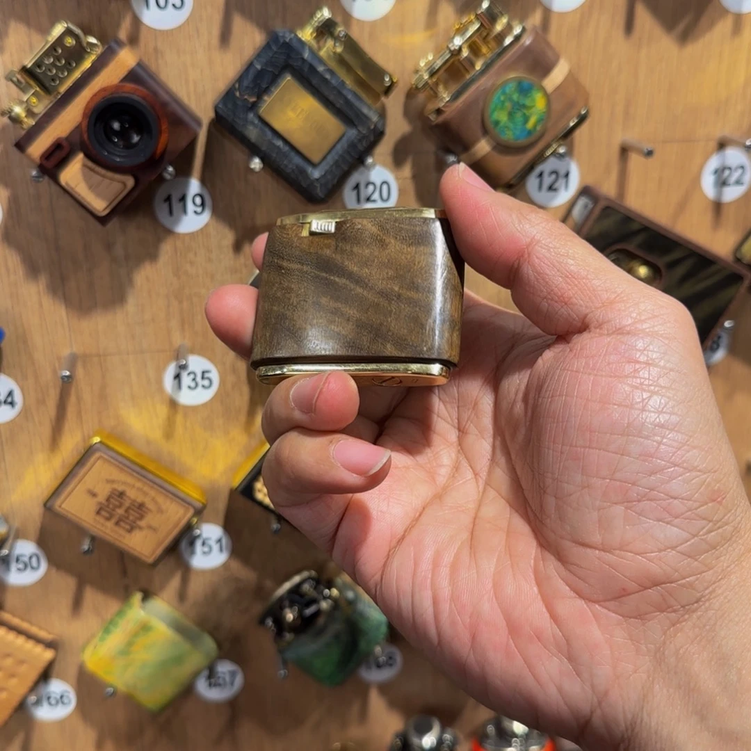 阿***·明铬原木定制文创