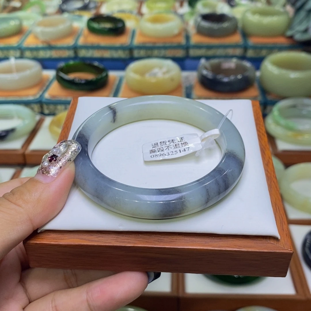 和田玉未镶嵌手镯和田玉籽青花5455