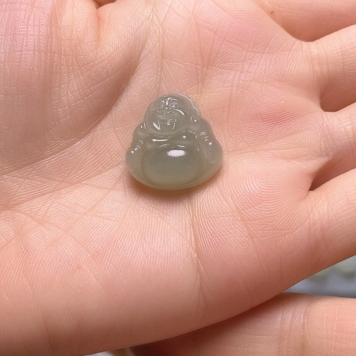 和田玉（青白玉）和田玉未镶嵌小弥勒佛