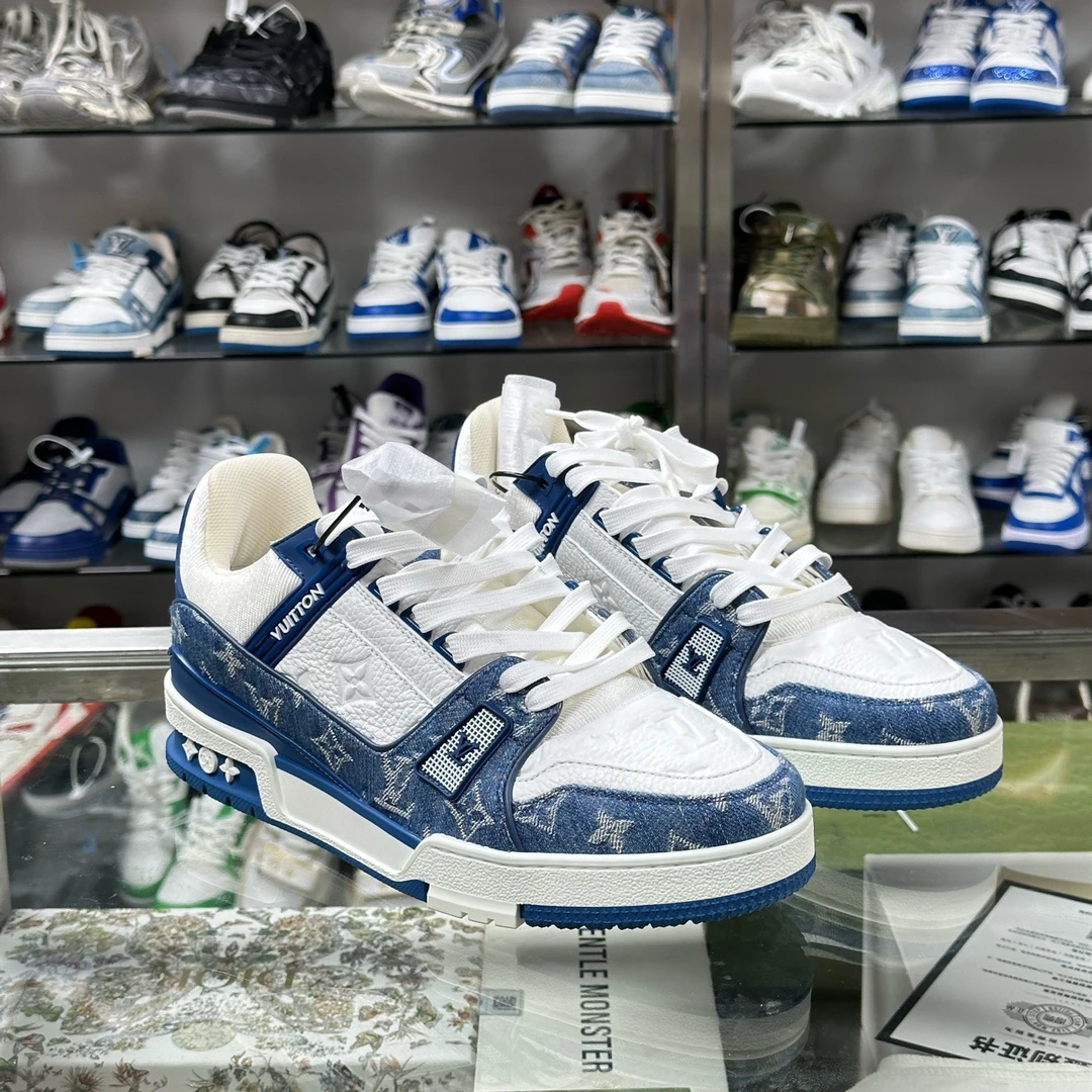 全新未使用 LouisVuitton/路易威登 白蓝牛仔原盒尺码/42 DY11123