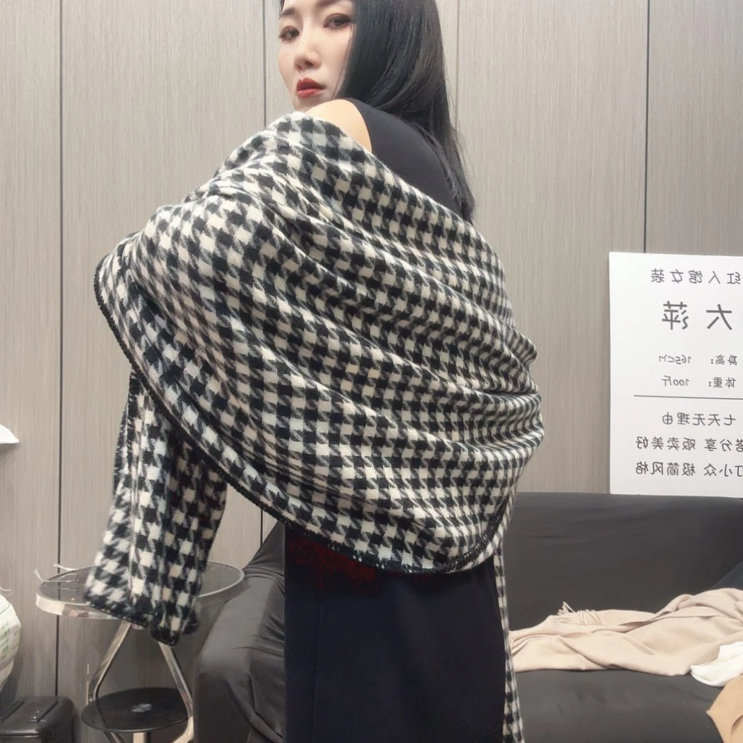 羊羔毛千鸟格围巾