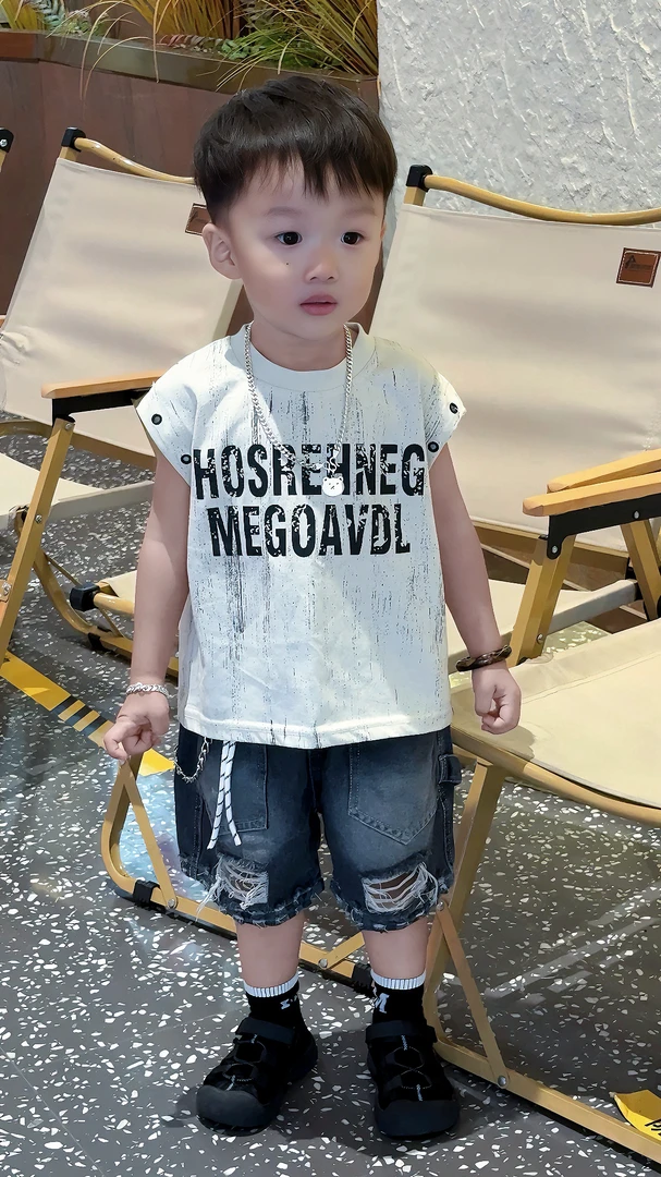 男童无袖套装潮帅儿童坎肩短裤两件套韩范宝宝夏季衣服2025新款酷