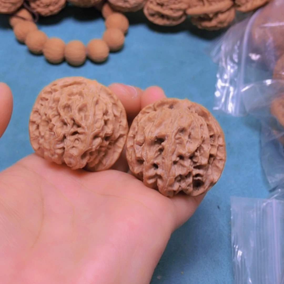 【闪购商品】把件核桃39.5苹果有修