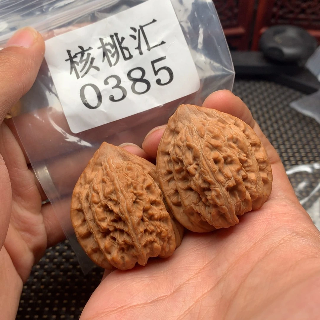 文玩核桃吊坠老*年赤龙39