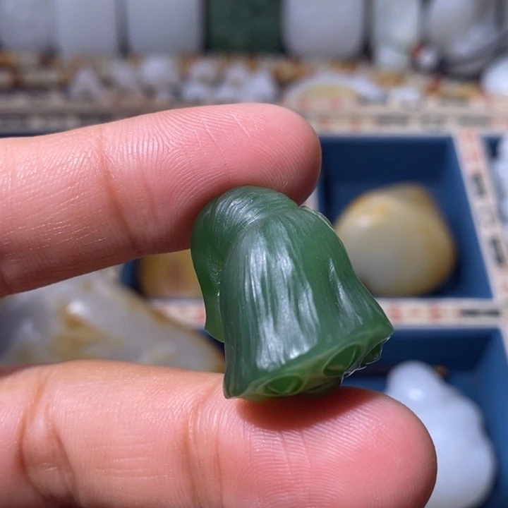 和田玉（碧玉）未镶嵌颈饰