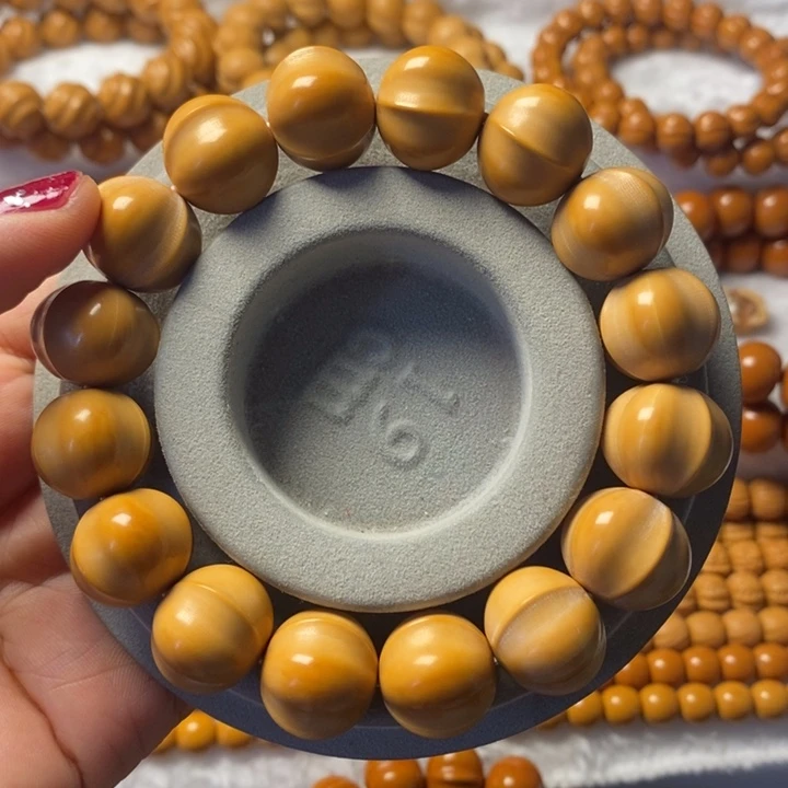 猴头核桃手串H****i猴头