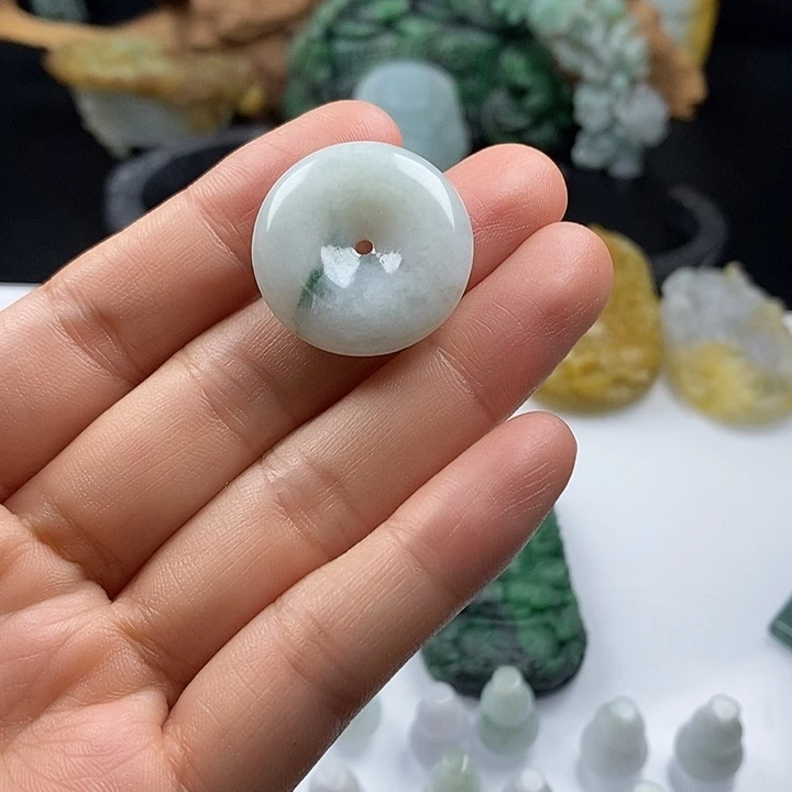 定制翡翠未镶嵌茶*