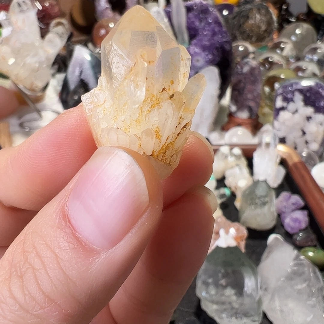 未镶嵌水晶珠宝半成品