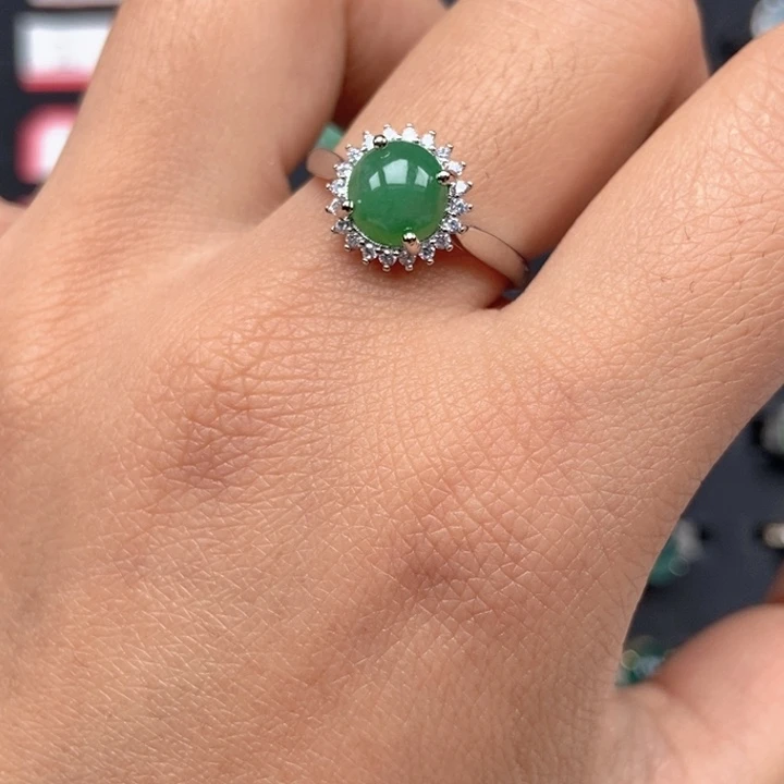 翡翠未镶嵌戒指戒指