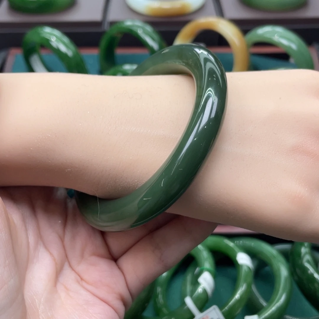 和田玉（碧玉）未镶嵌手镯57.58