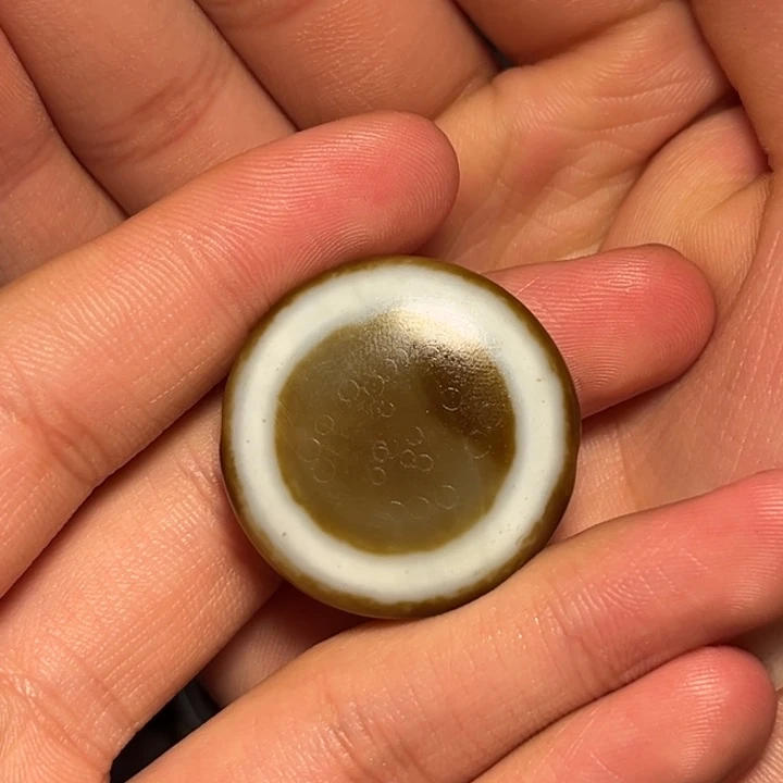 玛瑙/玉髓未镶嵌珠宝奇石