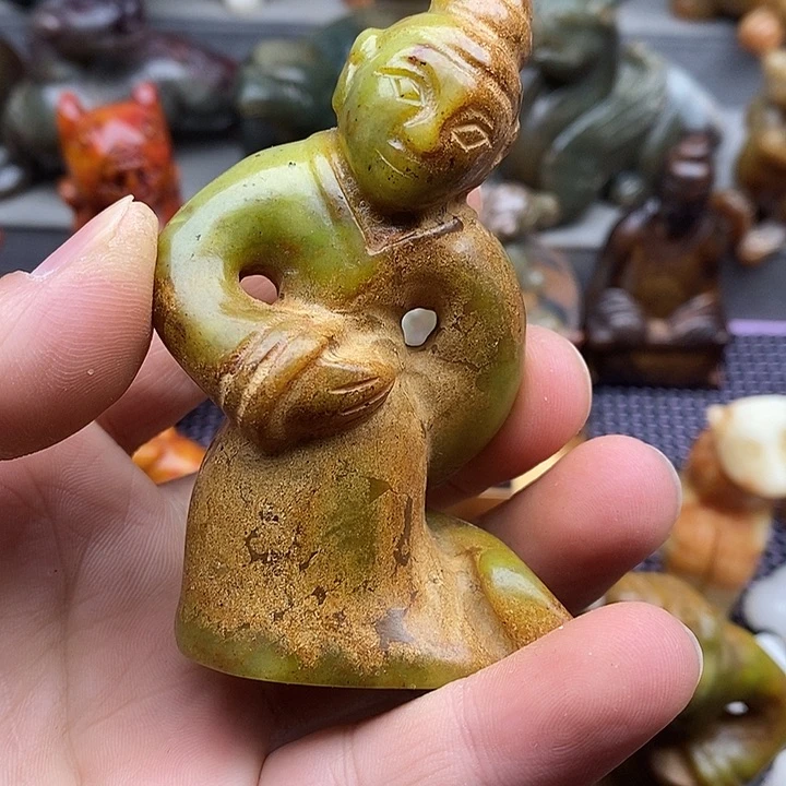 未镶嵌蛇纹石玉颈饰