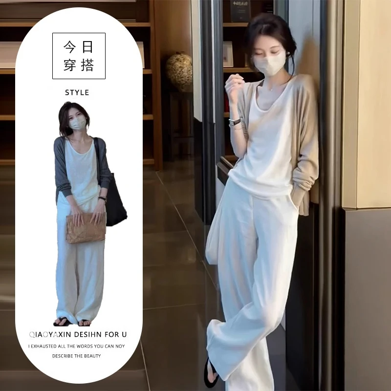 早秋装减龄气质穿搭一整套女高级感燕麦色针织开衫背心休闲裤套装