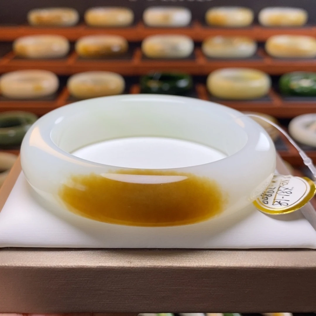 和田玉未镶嵌手镯58圈