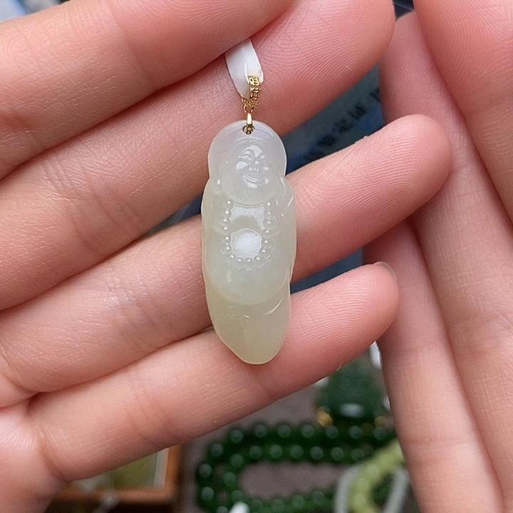 和田玉18K金镶嵌颈饰