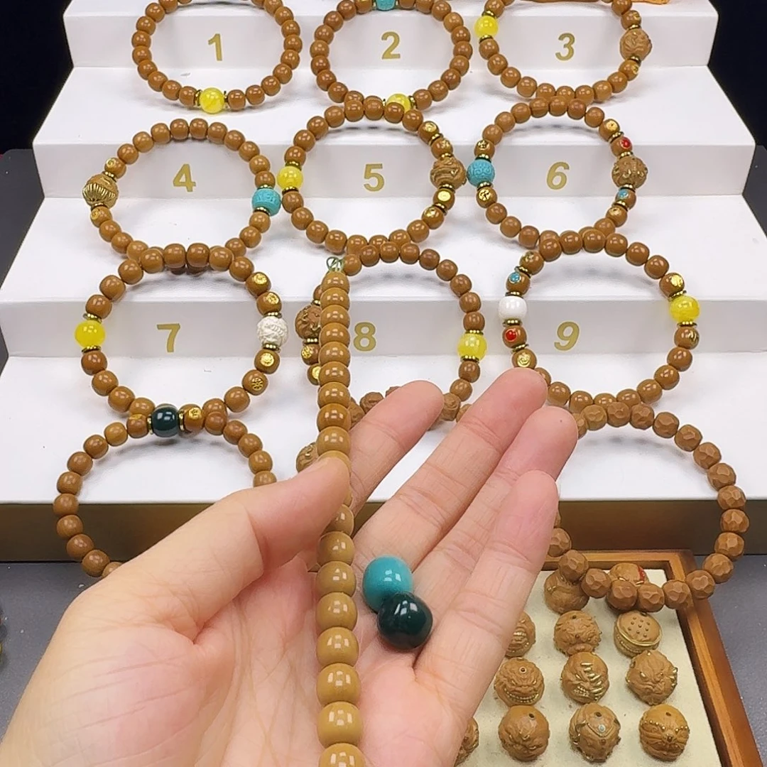 w***佛吊坠猴头核桃猴头手串