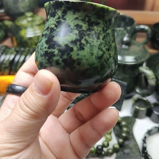 未镶嵌蛇纹石玉平安杯