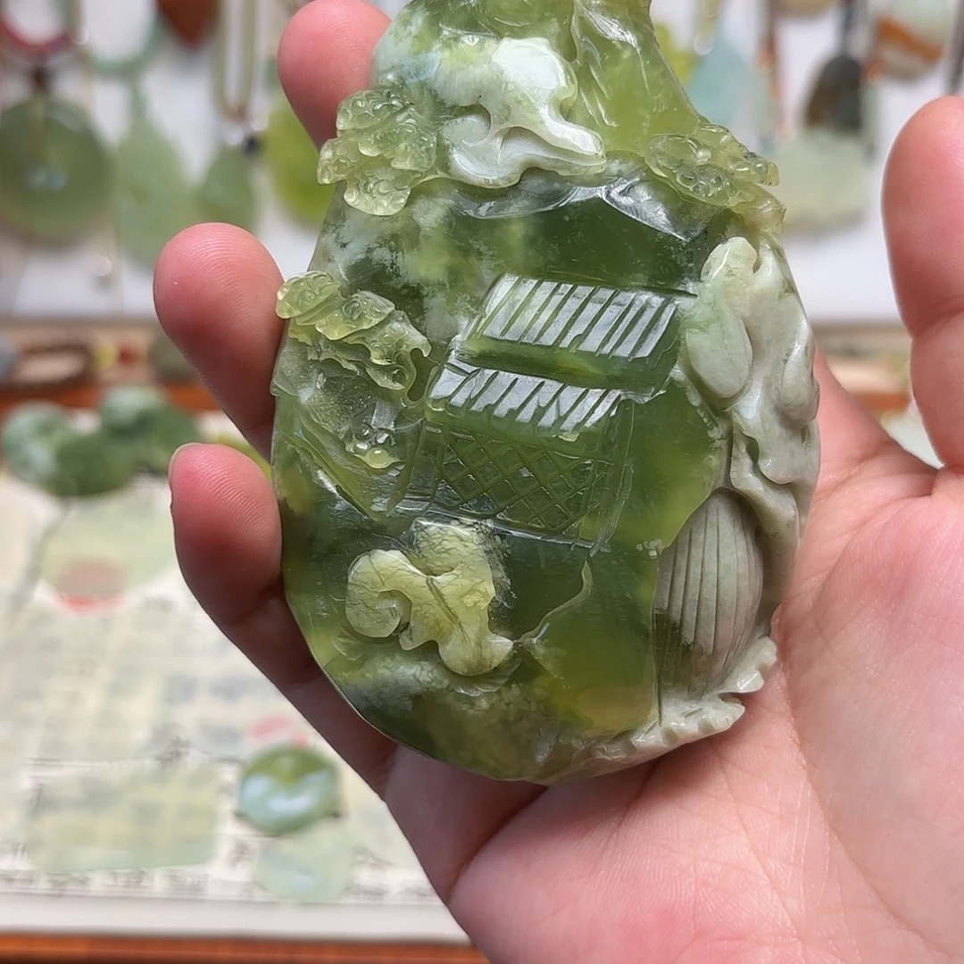 合金蛇纹石玉颈饰