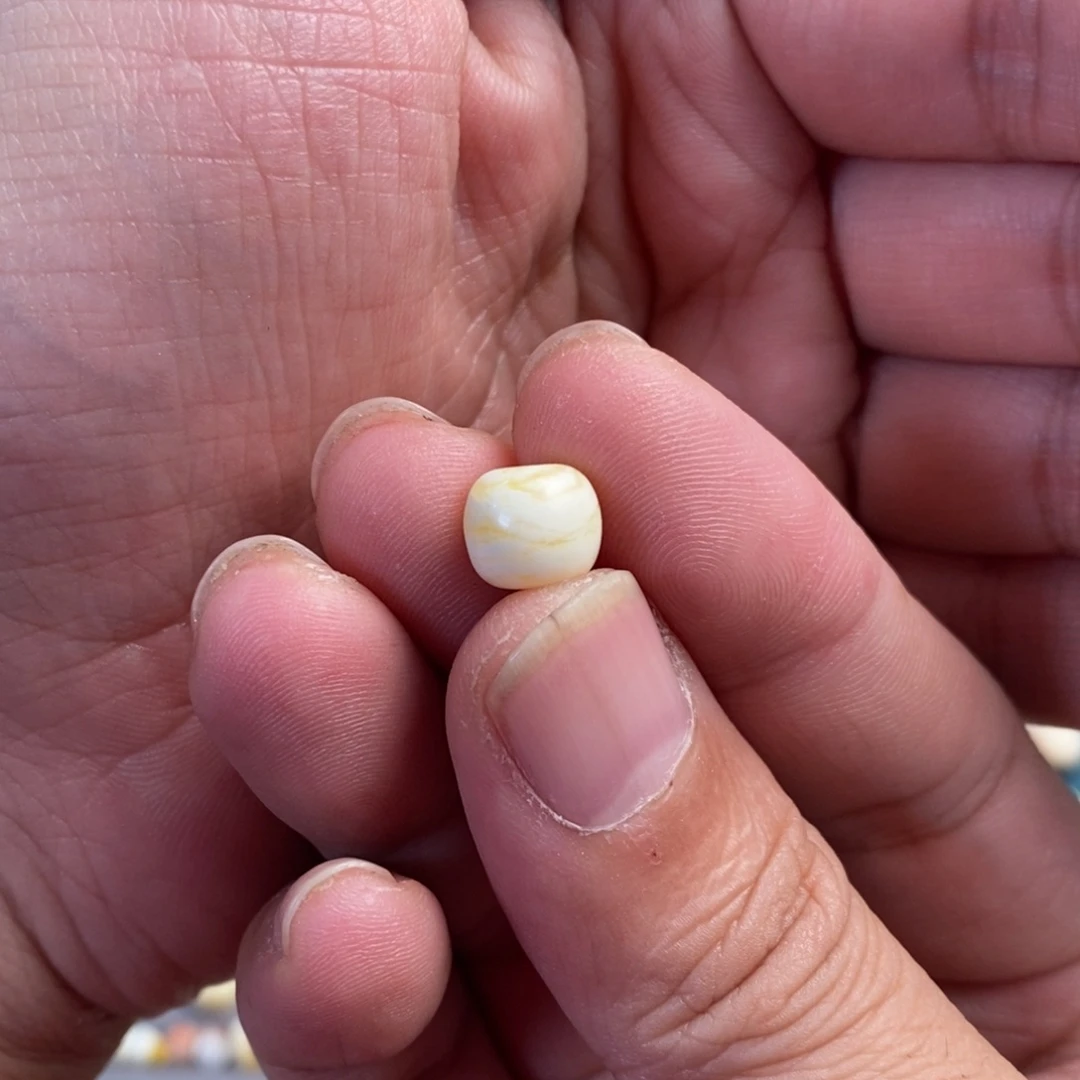 琥珀未镶嵌裸石瓷白虎皮纹9.6mm