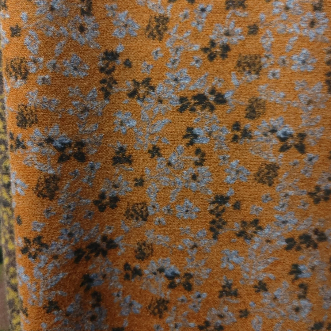 织花奥绒  灰黄小花