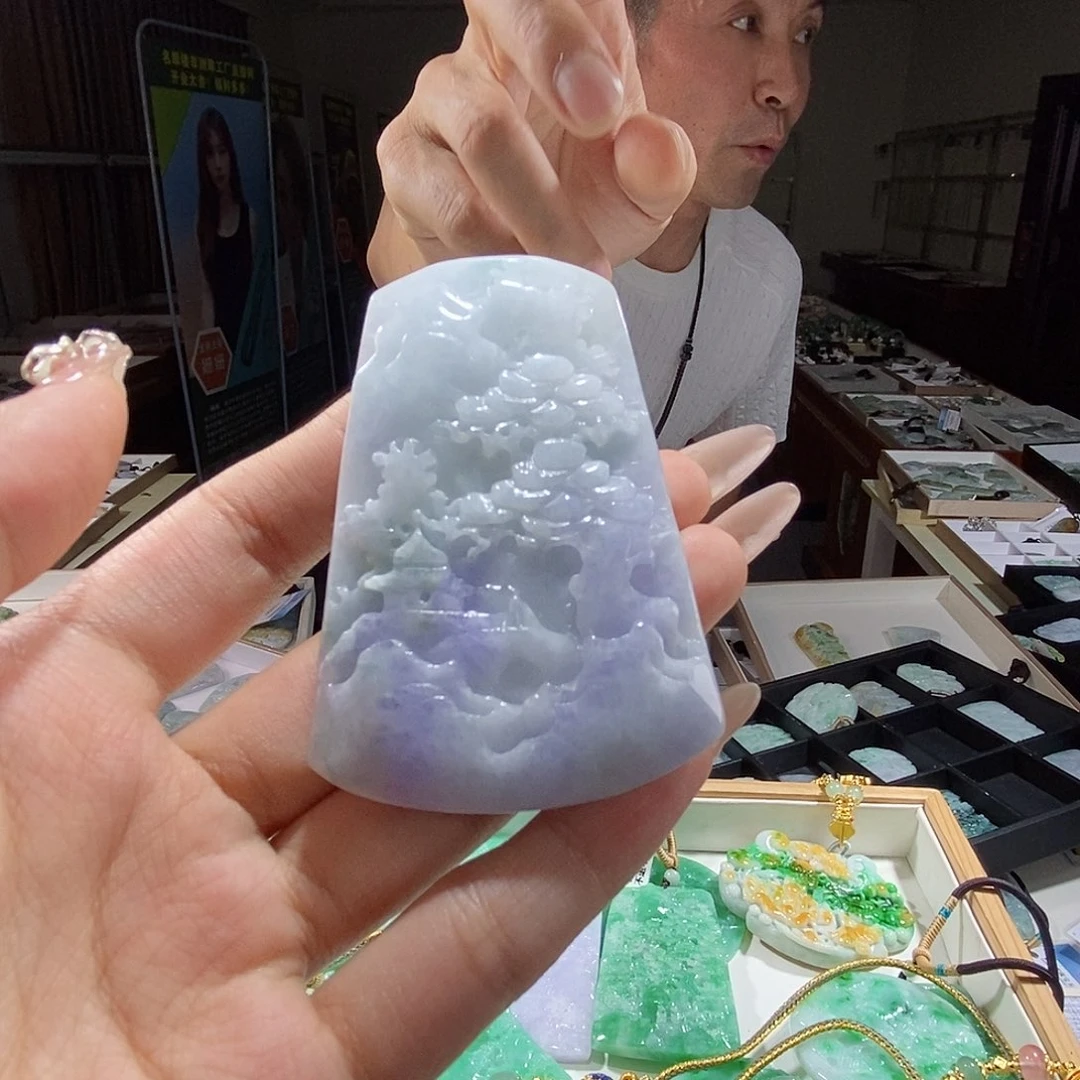 翡翠未镶嵌颈饰翡翠