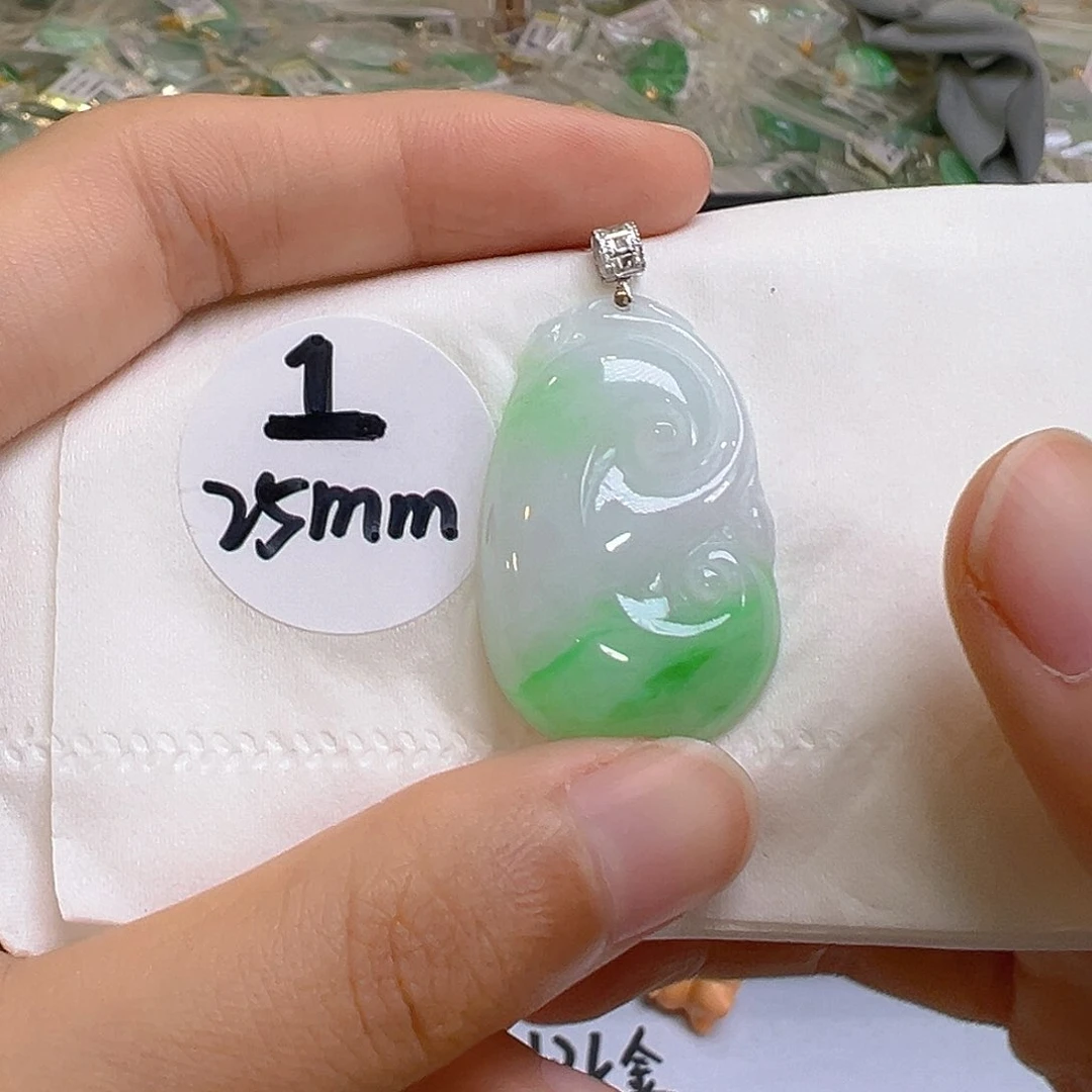 翡翠18K金镶嵌吊坠(不含链)翡翠