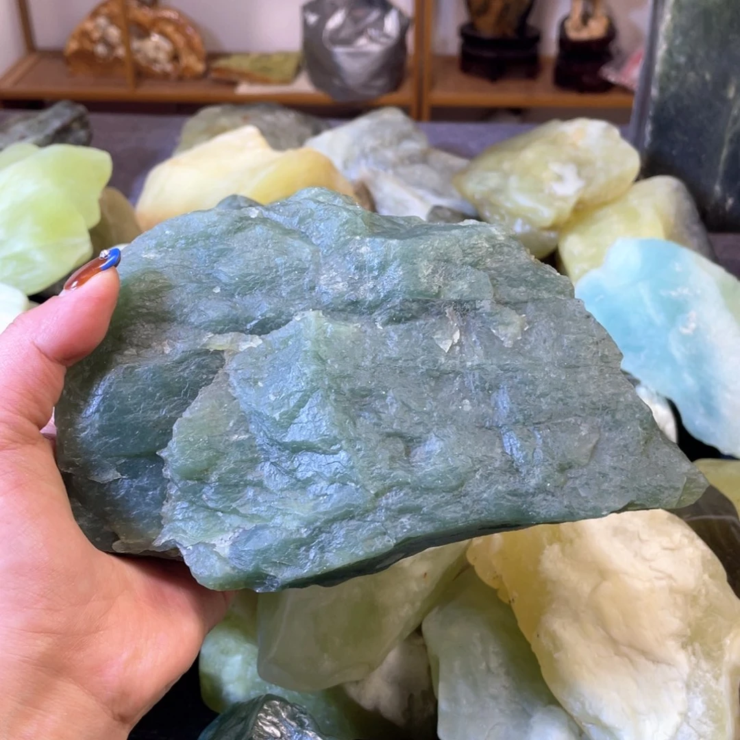 蛇纹石玉未镶嵌中国四大名玉简易