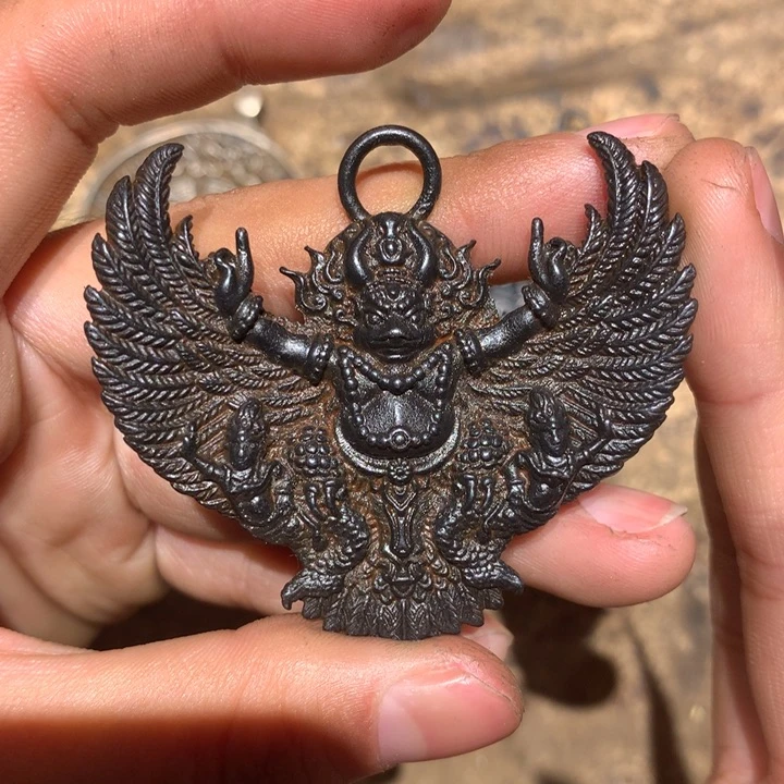 琉璃颈饰老****部喜欢的朋友