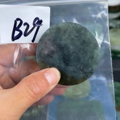 和田玉珠宝半成品未镶嵌