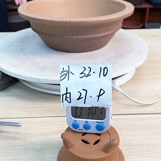 红陶ℳ****紫砂花盆里放上香