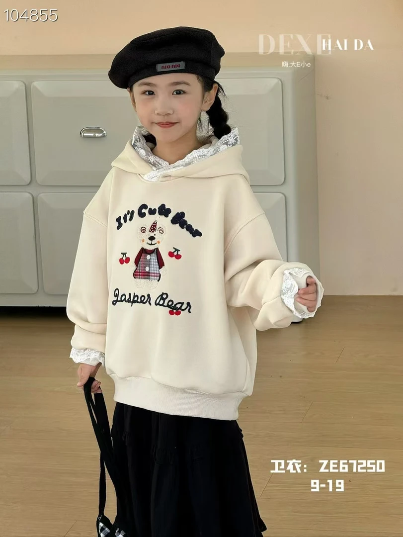 大Ｅ家冬款女儿童绣花小熊蕾丝边连帽67250一体绒卫衣潮酷女童上衣