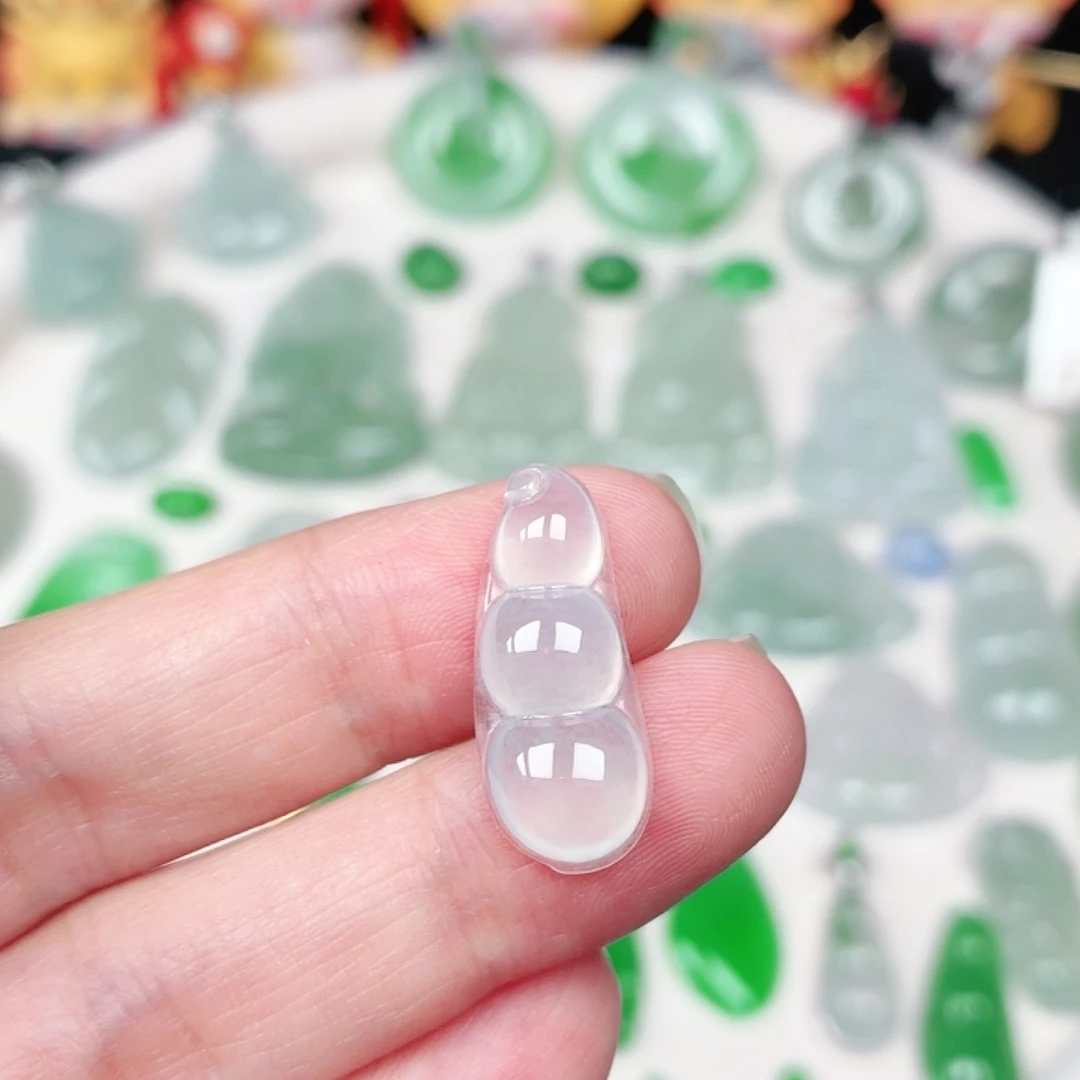 翡翠未镶嵌颈饰缅甸天然A货翡翠