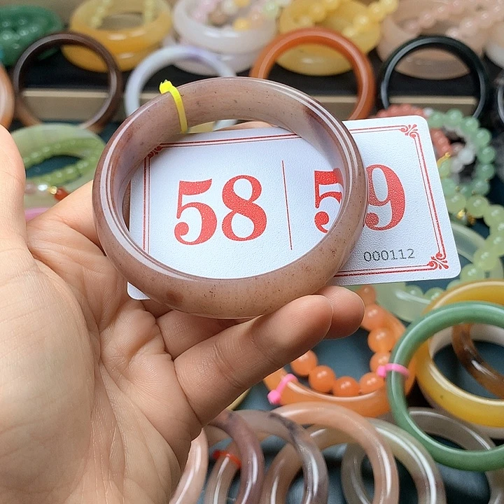 石英质玉（黄龙玉）未镶嵌手镯