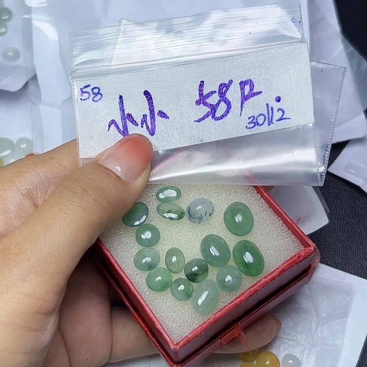 未镶嵌定制翡翠小**儿不