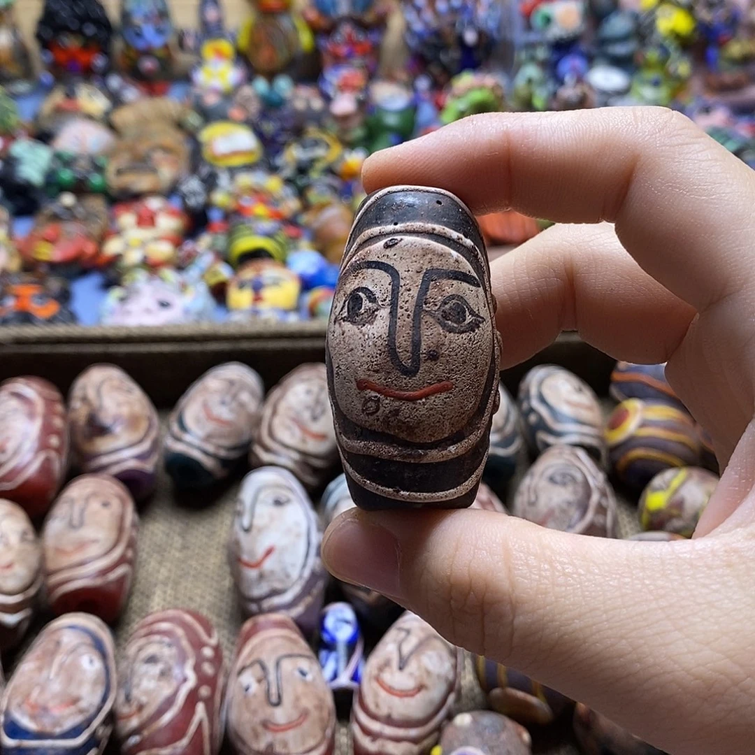 琉璃颈饰人面桶珠036