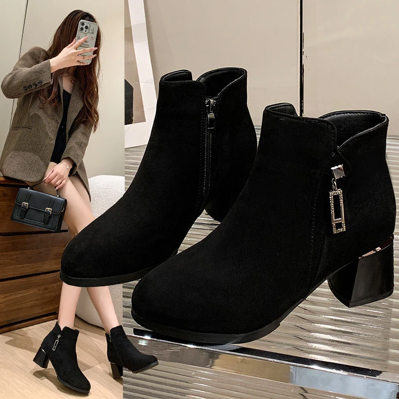 绒面瘦瘦短靴女款2024年冬季新款复古磨砂及踝靴粗跟小个子时装靴