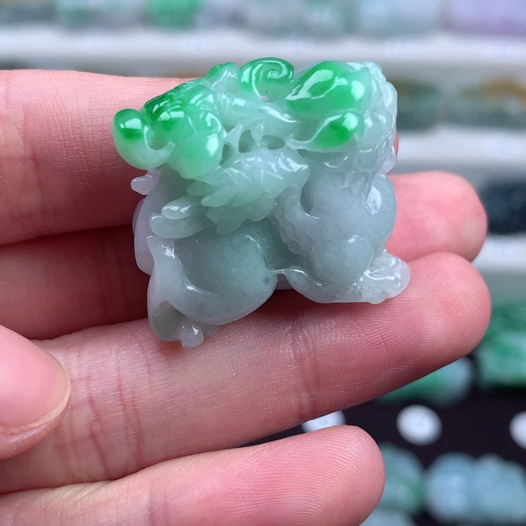【闪购商品】翡翠未镶嵌颈饰貔貅
